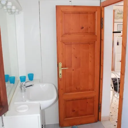 Apartment Giovanna A Solo 50m. Dal Mare *